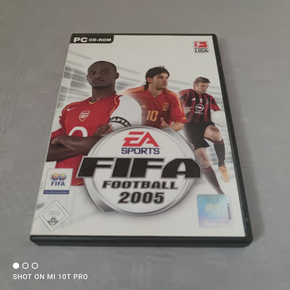 FIFA Football 2005
