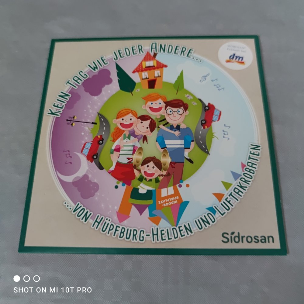 Kein Tag wie jeder andere - von Hüpfburg Helden und Luftakrobaten