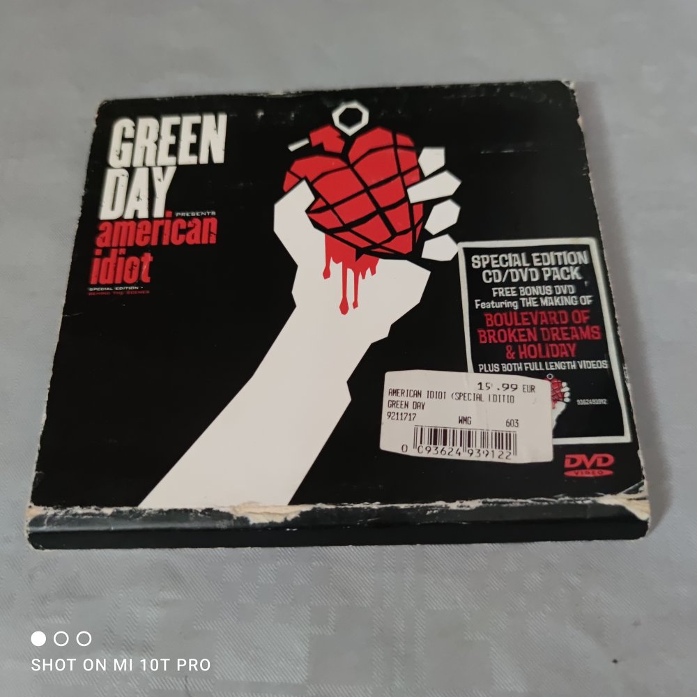 Green Day - American Idiot