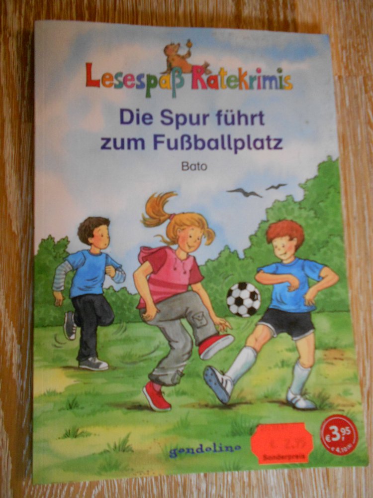 Die Spur führt zum Fußballplatz