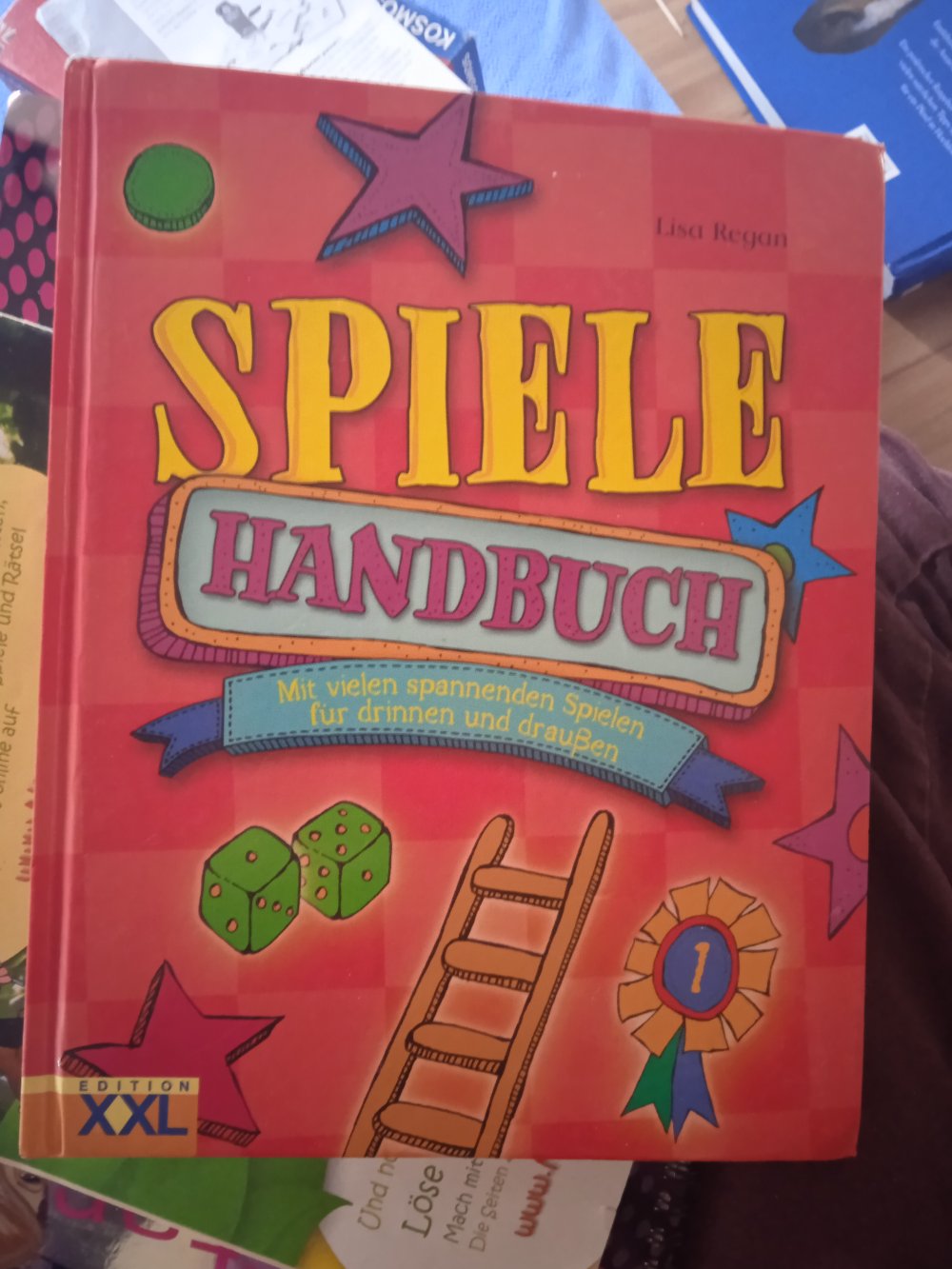 Spiele Handbuch für draußen und drinnen neuwertig 