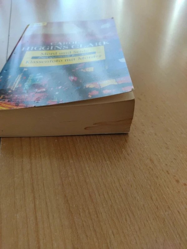 Mord und Seide/ Klassenfoto mit Mörder