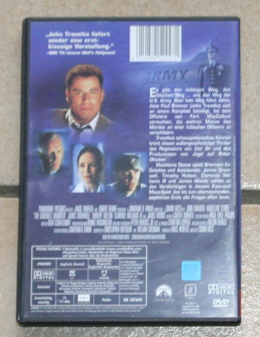 Wehrlos - Die Tochter des Generals