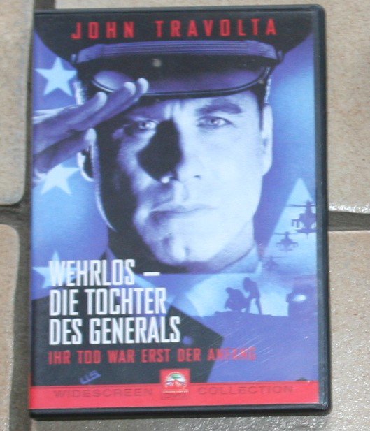 Wehrlos - Die Tochter des Generals