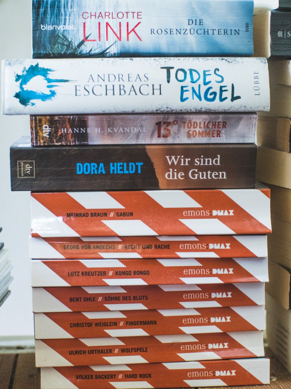 Viele Bücher Tausch oder Verkauf