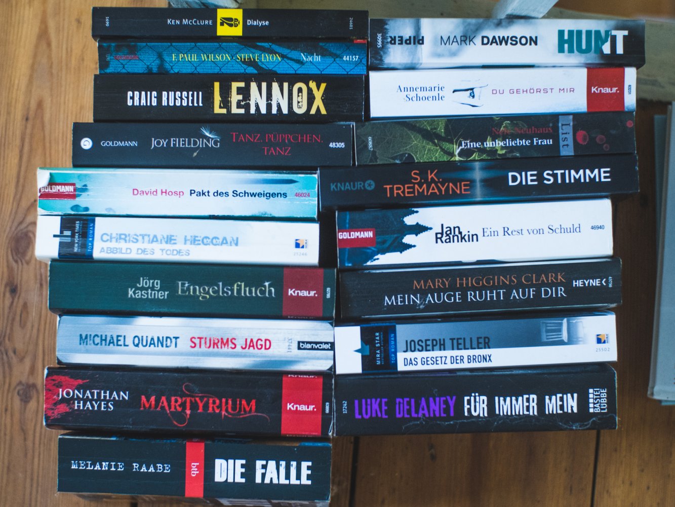 Viele Bücher Tausch oder Verkauf