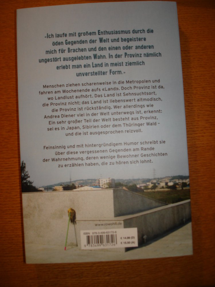 Ab vom Schuss, Reisen in die internationale Provinz