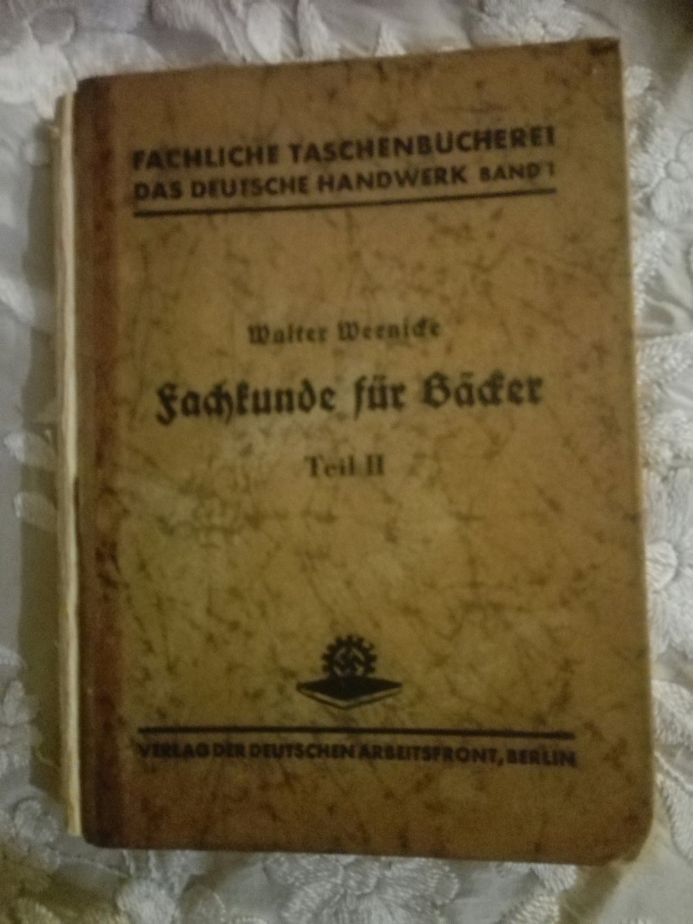 Sachkunde für Bäder. Alt Antik