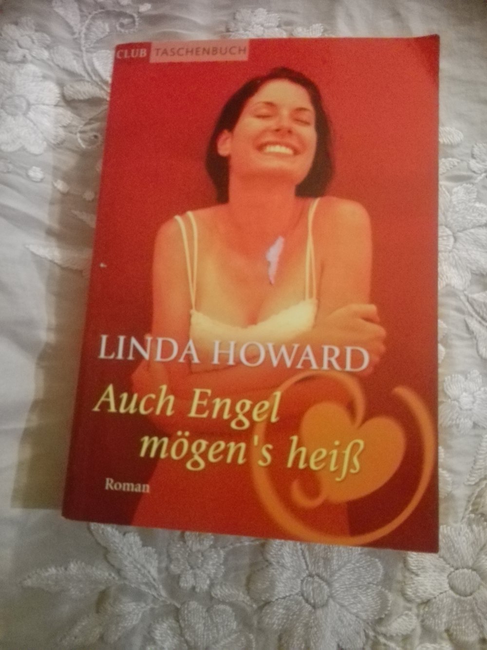 Auch Engel mögen´s heiß, Roman