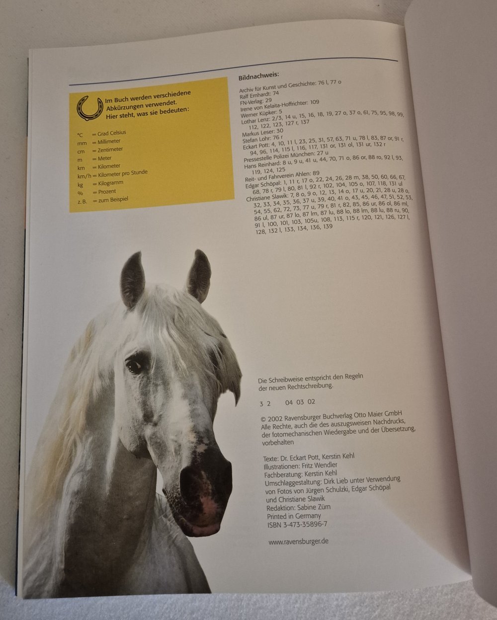 Ravensburger Pferde und Reiten von A-Z Festeinband