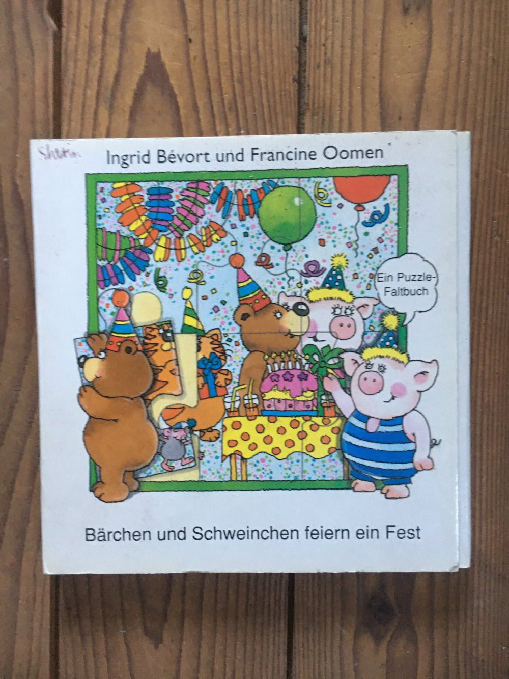 Bärchen und Schweinchen feiern ein Fest