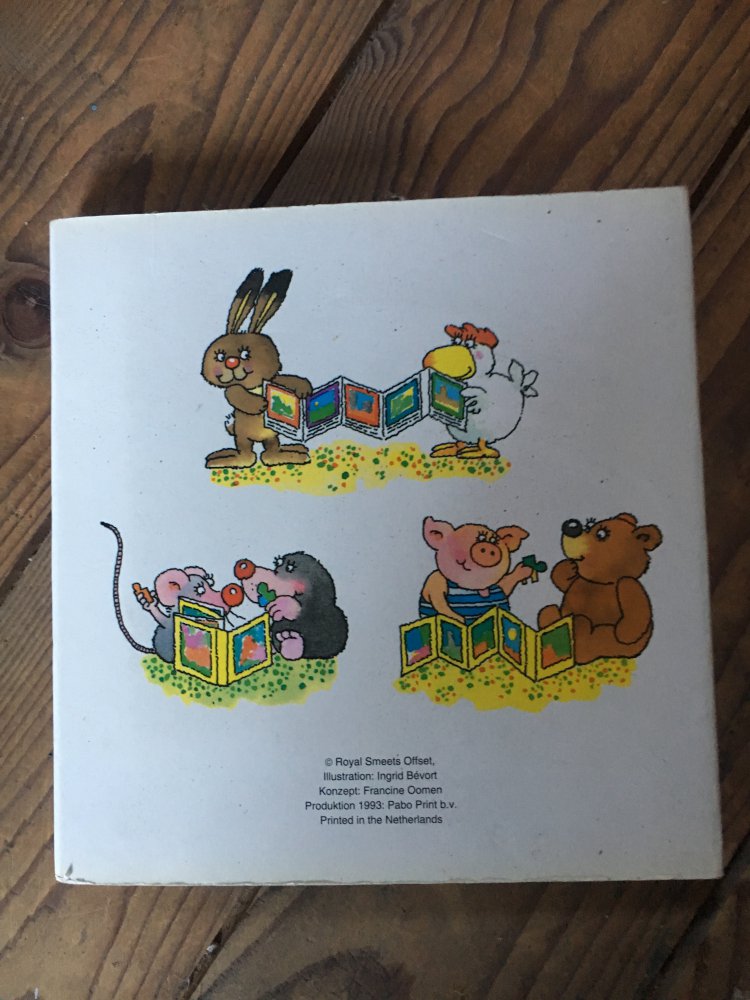 Hase und Hühnchen gehen einkaufen