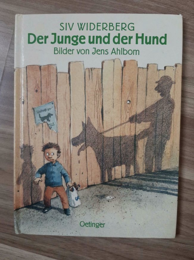 Der Junge und der Hund