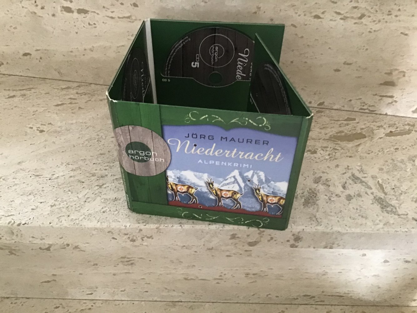 Jörg Maurer, Niedertracht, Alpenkrimi, 5 CDs, Autorenlesung, Gesamtlaufzeit 6 Stunden