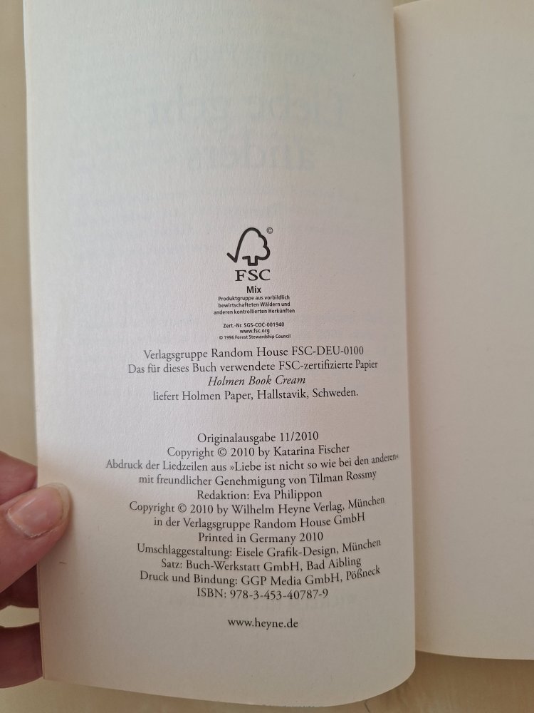 Roman Liebe geht anders von Katarina Fischer