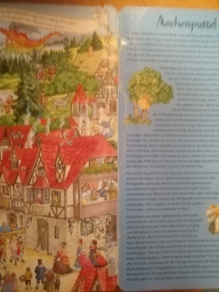  Wimmelbuch Märchenland - mit 8 Märchen zum Vorlesen