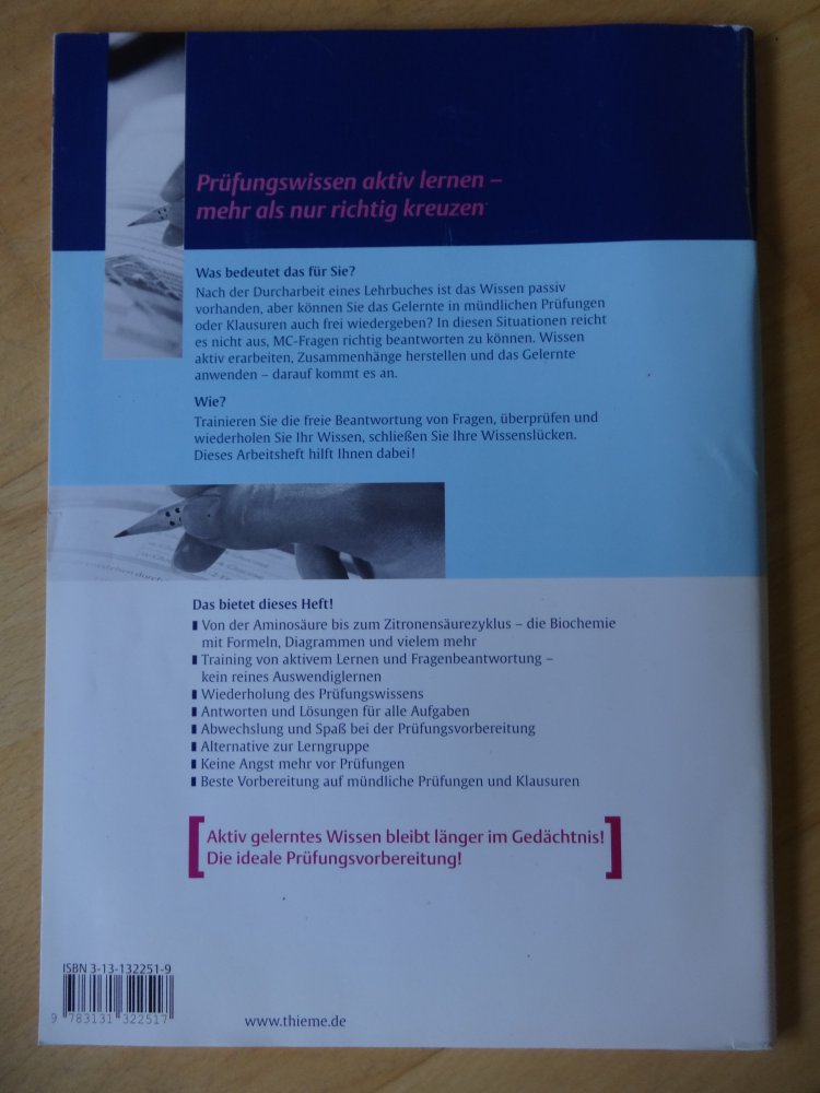Lehrbuch der Biochemie mit CD (Wiley-VCH 2002) und einem Arbeitsheft für die Prüfungsvorbereitung (Thieme)