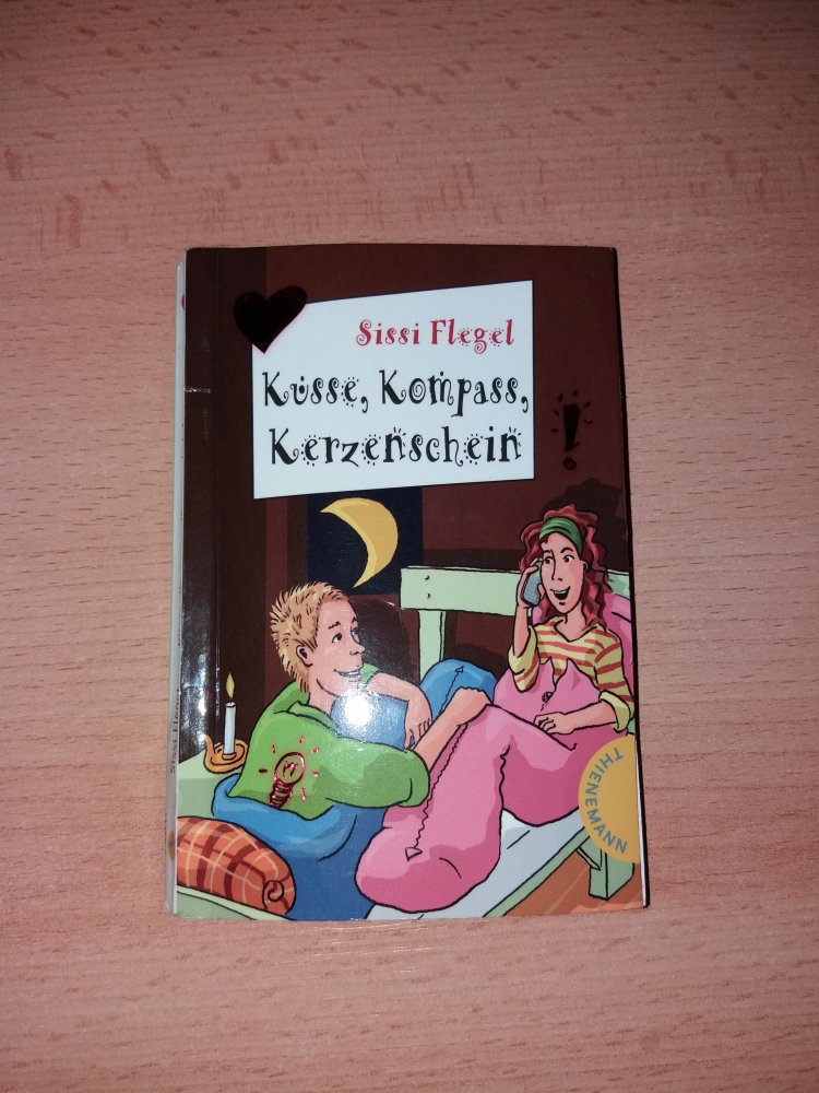 Küsse, Kompass, Kerzenschein von Sissi Flegel - Freche Mädchen - freche Minis!