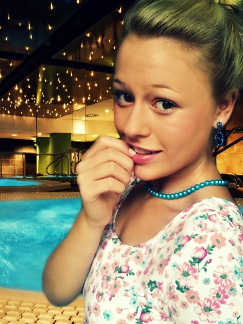 LaurinaShoppingQueen