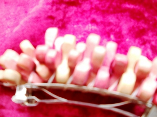 Haarspange, rosa/hellgelb, Holz