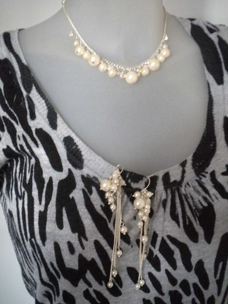 SET weiße Perlen Schmuck Kette und Ohrringe Perlen