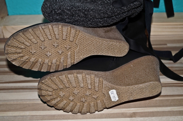 NEU: Winterstiefel / Wedges