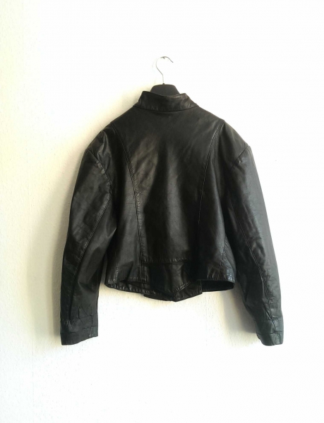 Schwarze vintage Echtlederjacke Gr. 42 40 M L Military-Stil 
