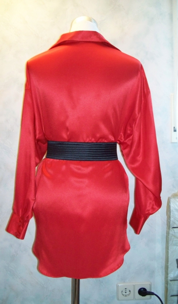 VINTAGE// Rote 80er-Longbluse (super-)oversized Uni Gr. 36-40