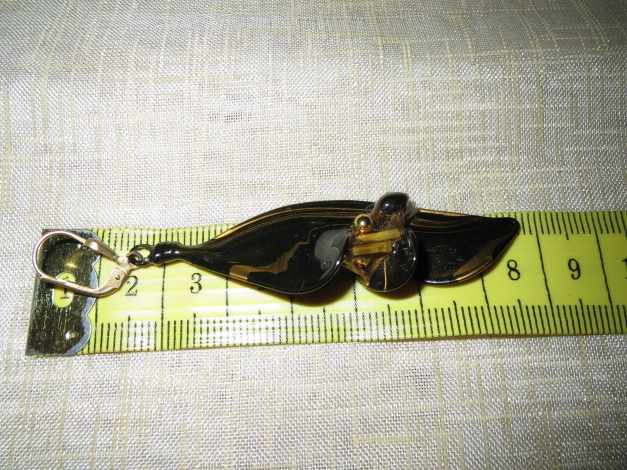 1 Ohrring, interessant, braun-silber