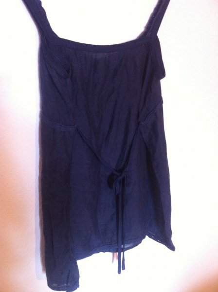 Blaues Top Bluse Perlmuttknöpfe