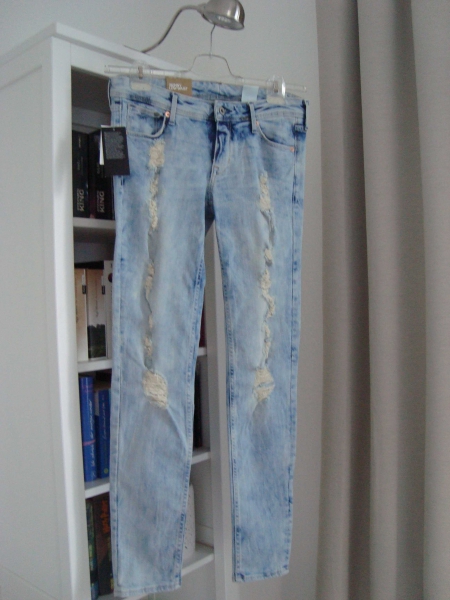 Destroyed ripped Jeans H&M