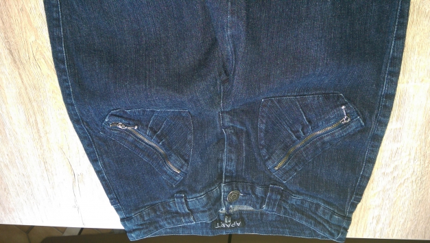 Dunkelblaue Apartjeans 