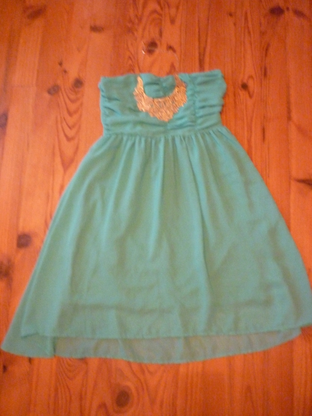 Shönes Bandeaukleid, Abendkleid