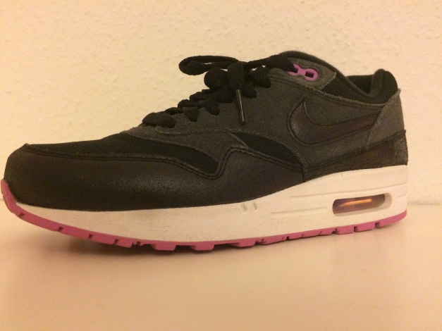 Nike Air Max 1 Essential Women Sneaker