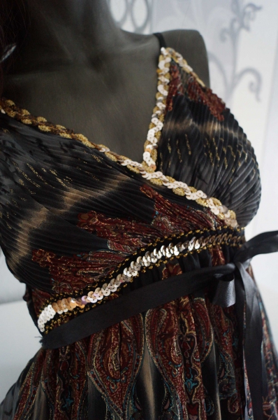 Schönes sommerliches Oberteil mit Pailletten und Schleife XL 40 42 L