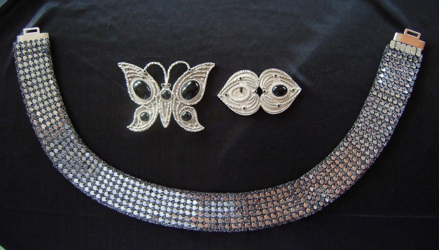 Paillettengürtel stretch 70-90 cm in silber mit Schmetterling