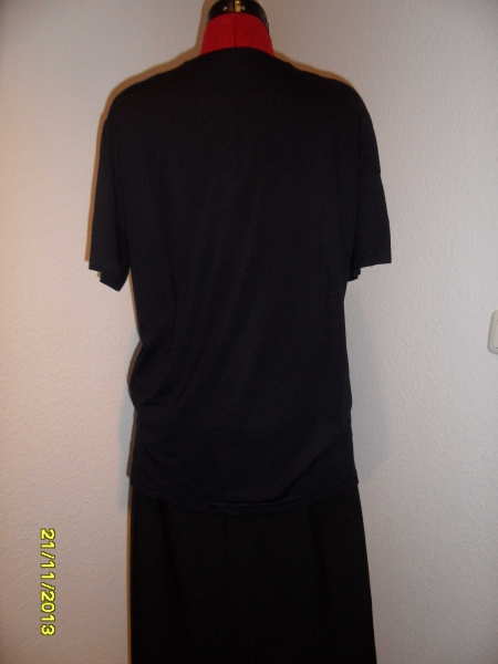 dunkel blaues Damenshirt mit silbernen Aufdruck Größe M-L