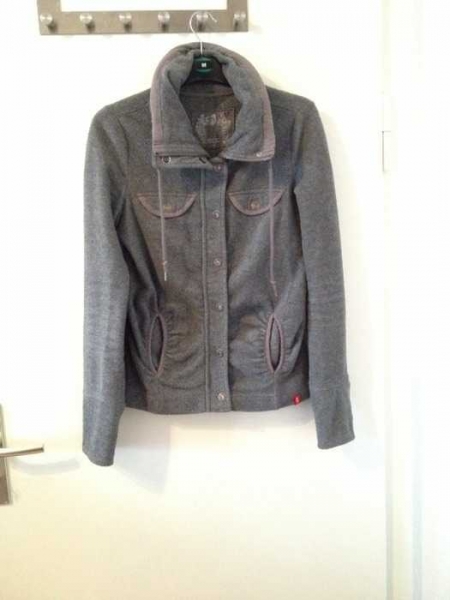 Langärmlige Esprit Weste 