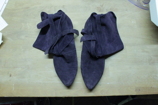 Lila Stiefeletten von Esprit