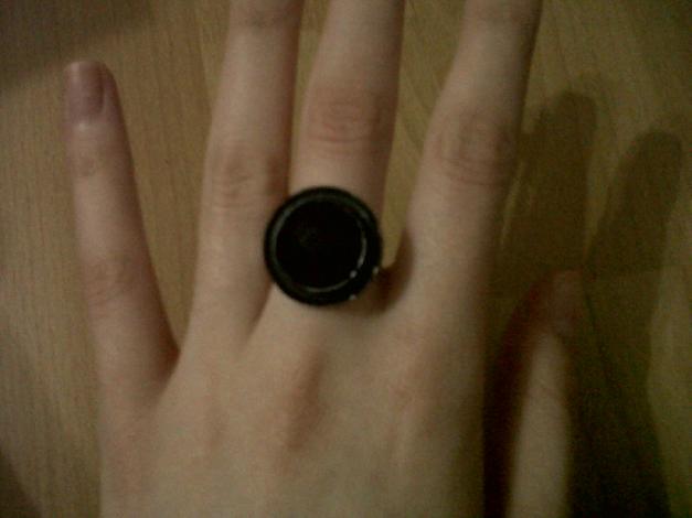 runder Ring in schwarz