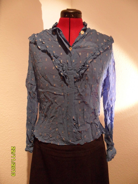 styliche Bluse in leicht durchsichtigen blauen Stoff mit goldenen Fäden Größe ca. M