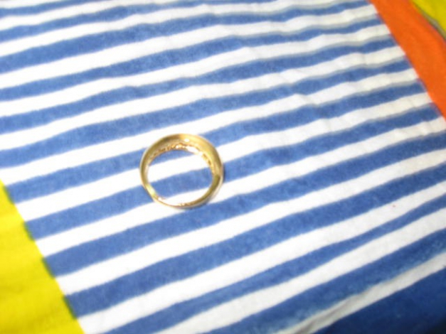 *** Neu ~ Chic ~ Ring ***