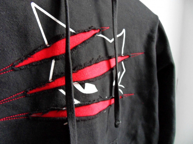 Emily The Strange Print Hoodie Gr. XS S Gothic Technoelfe Festival y2k Sweatshirt Crop