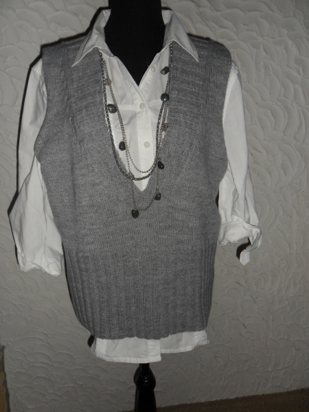 Grauer Damen Pullunder Gr.46