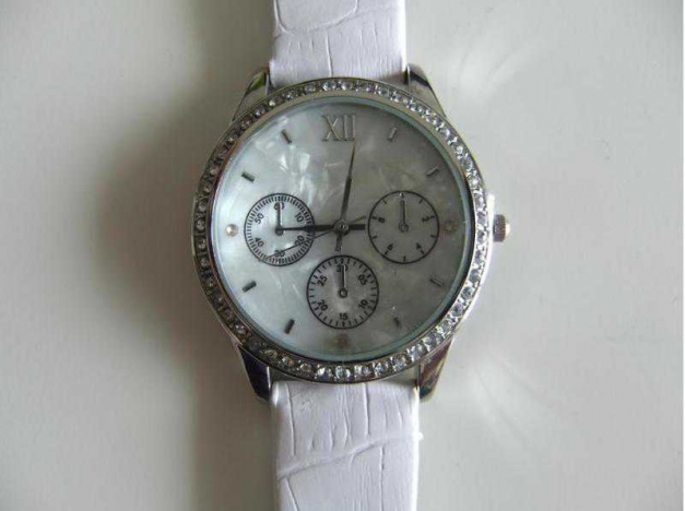 Neue Armbanduhr in weiß marmor ELEGANT 