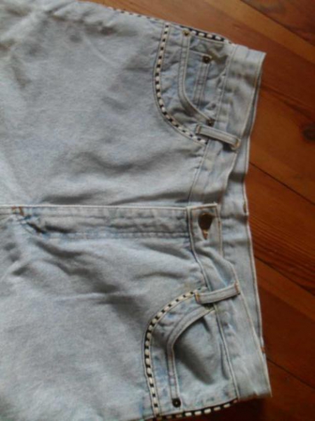 Vintage Jeans mit Ziernähten