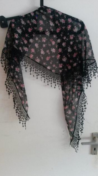 leichtes Blümchentuch