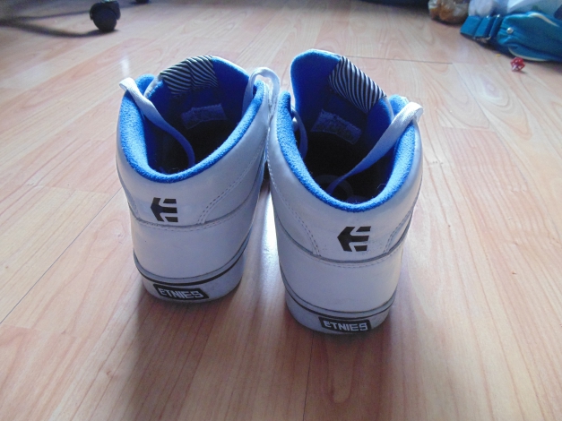 Ernies Sneaker