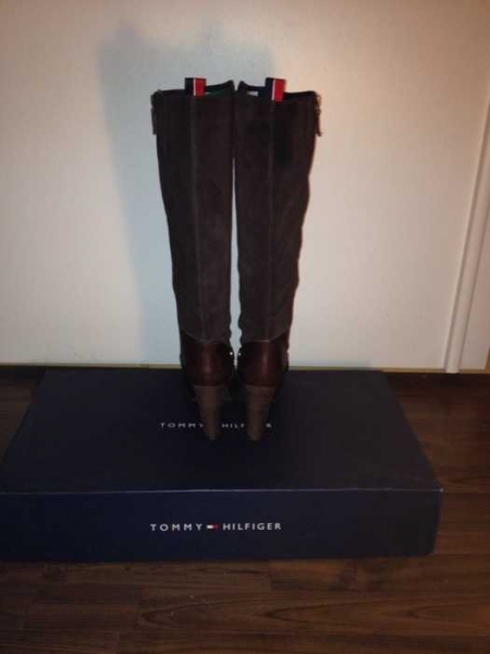 braune Tommy Hilfiger Stiefel, wildleder, leder