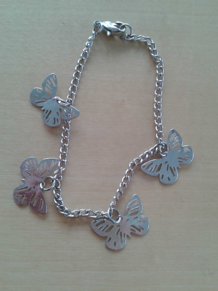 Armband mit Schmetterlingen